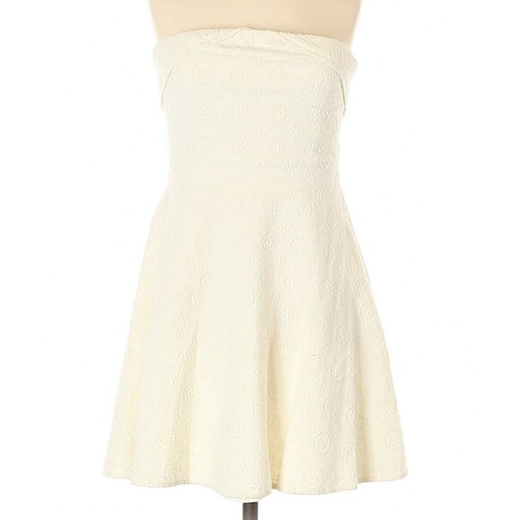 Pins & Needles Womens Dress Cream Strapless Lined Size 4 - Picture 2 of 5